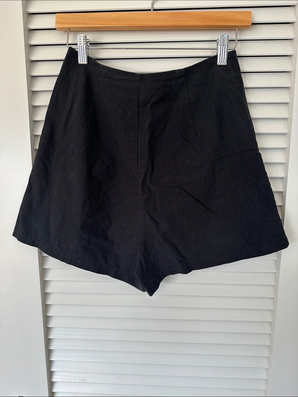 ASOS Black High-Waist Tailored Shorts - Picture 3 of 3